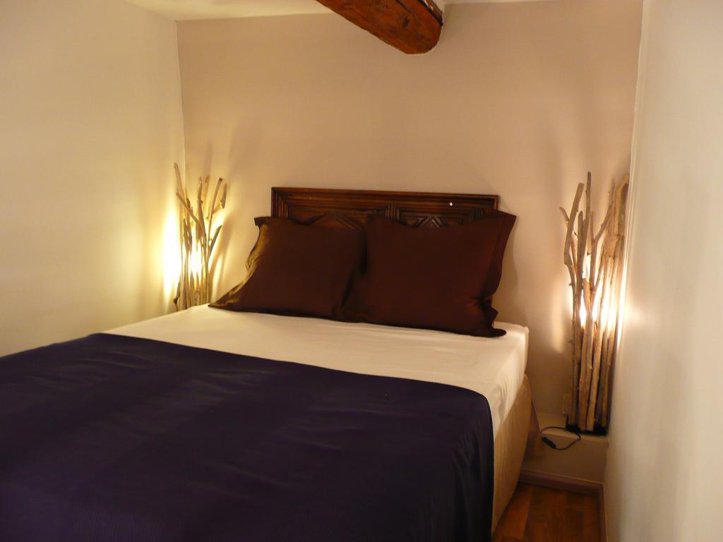 Bed And Breakfast Jardin De Marie Aix-en-Provence Oda fotoğraf